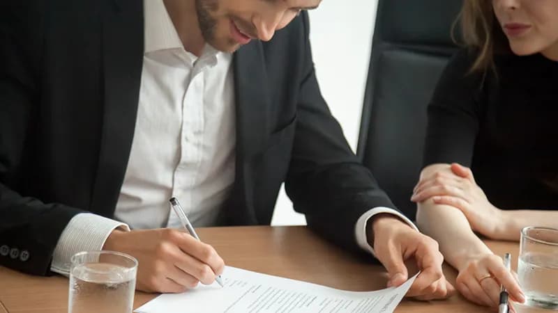 Signing the Sales Agreement in Turkey